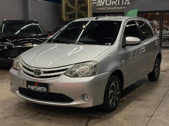 TOYOTA ETIOS 1.3 X 16V FLEX 4P AUTOMÁTICO TOYOTA ETIOS 1.3 X 16V FLEX 4P AUTOMÁTICO